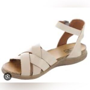 Miz Mooz Moody Bone Leather Sandals Buckle Strap Size 39 (US 8.5)
